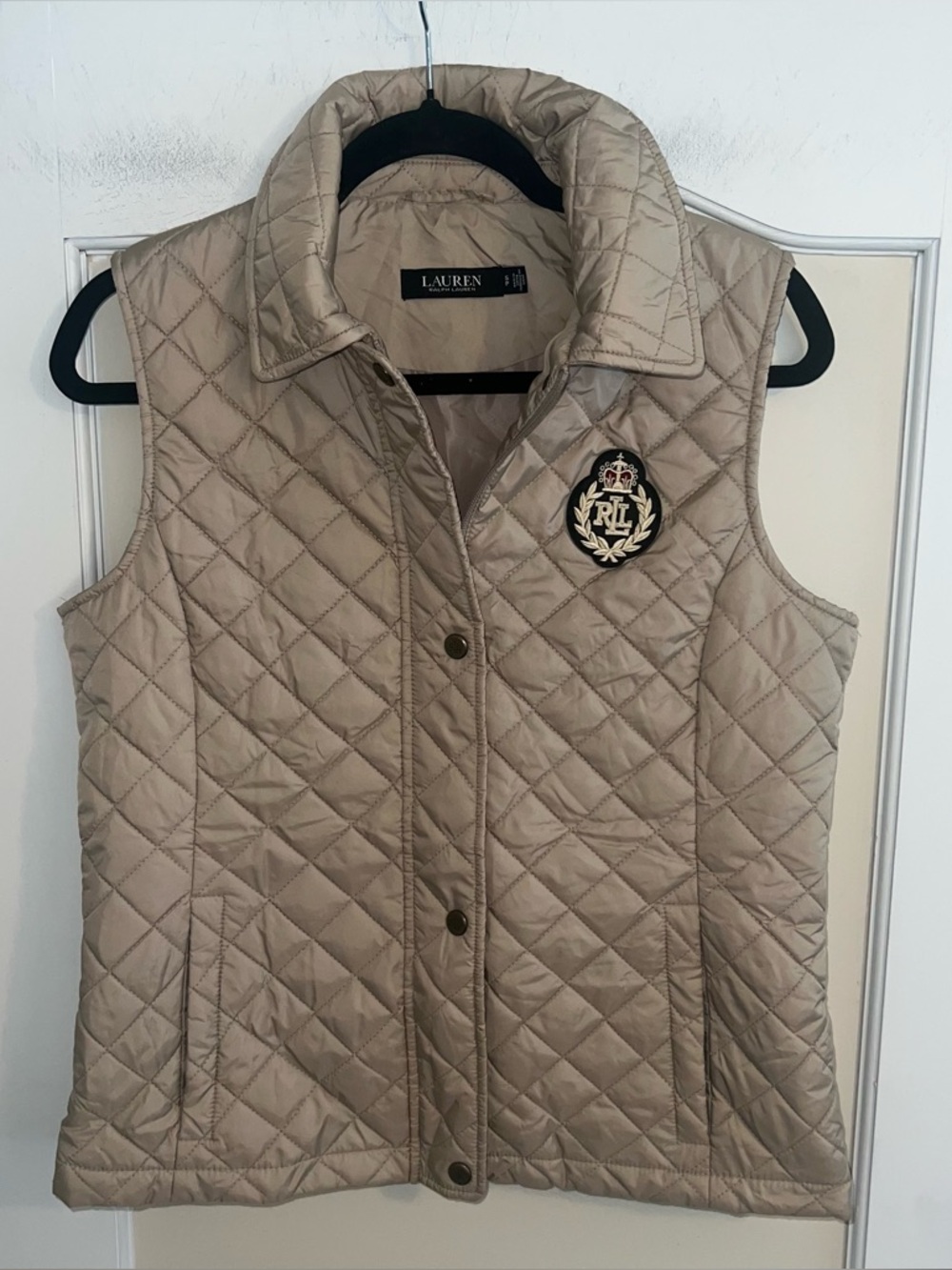 Lauren Ralph Lauren Monogram Patch LAI Birch Tan Quilted Vest Black Label